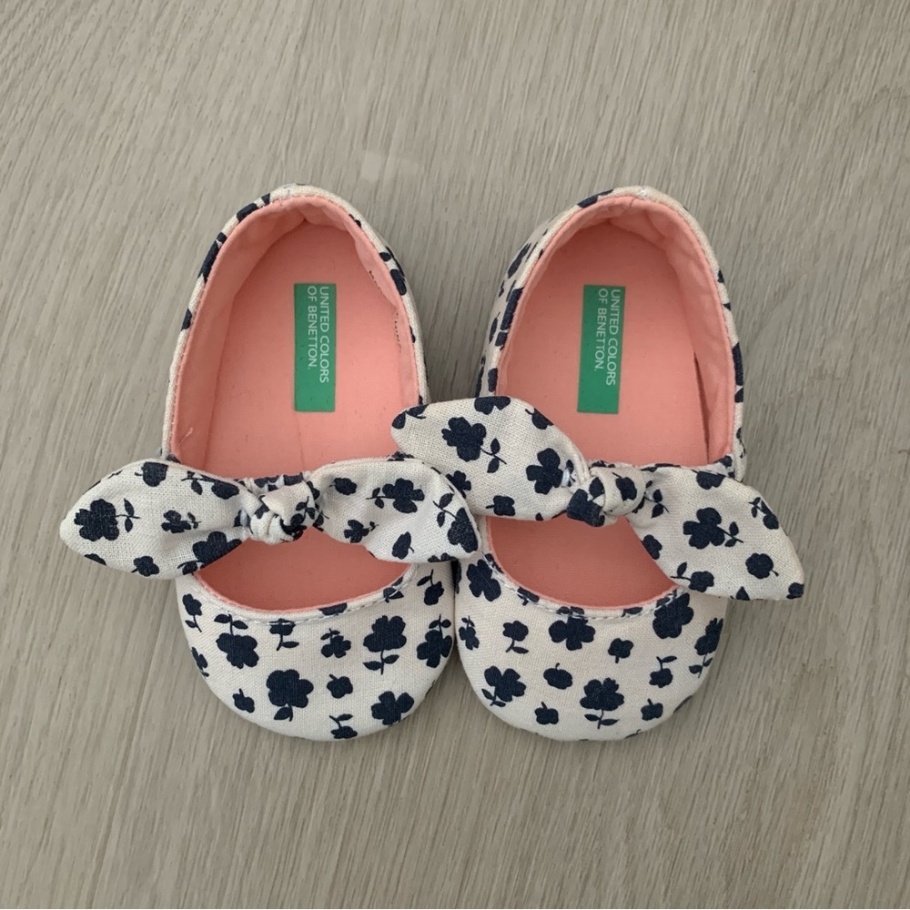 New Sz 17 United Colors of Benetton Baby Shoes Black & White Floral Knotted Bow